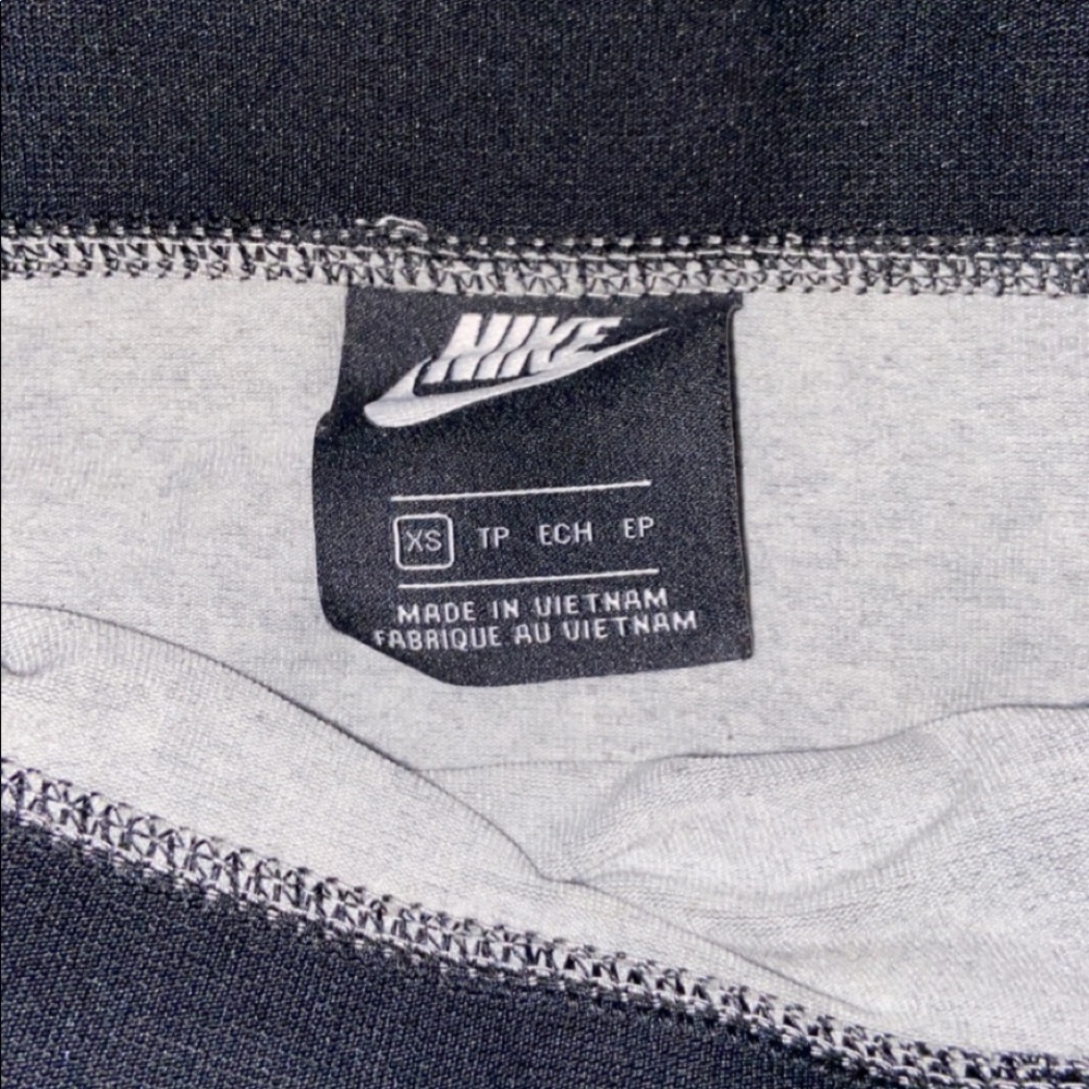 nike grey two piece skirt and sleeveless crop